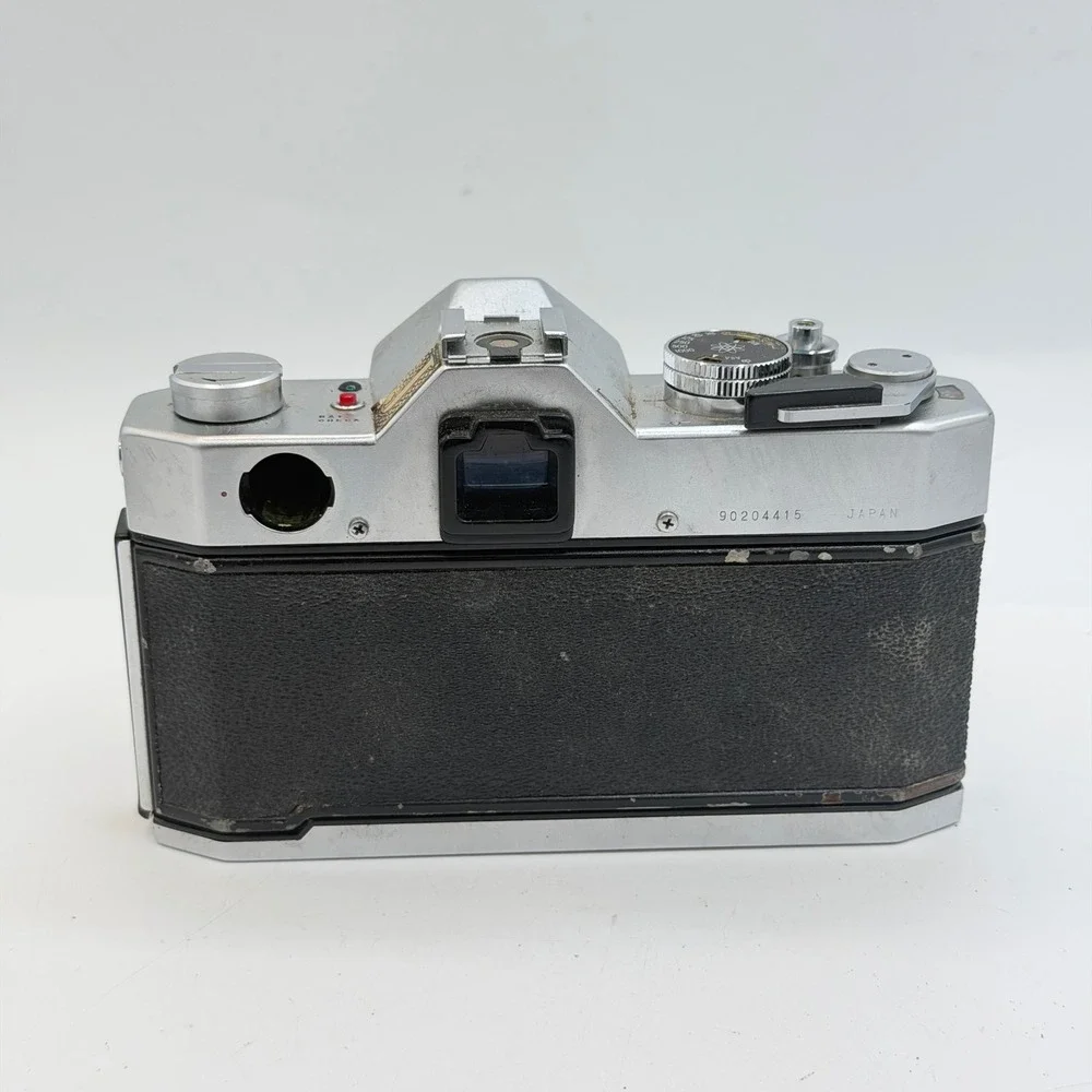 Yashica TL Electro X 35mm Film SLR Camera Body Silver Vintage Japan FOR PARTS